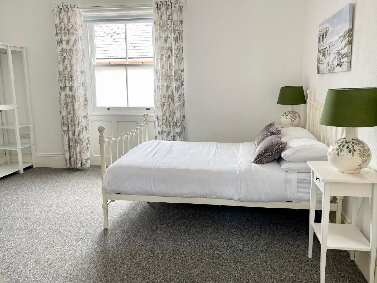 Lord Nelson Hotel Bridport Esterno foto