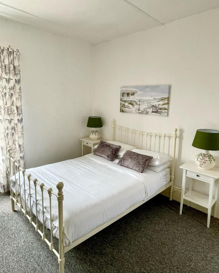Lord Nelson Hotel Bridport Esterno foto