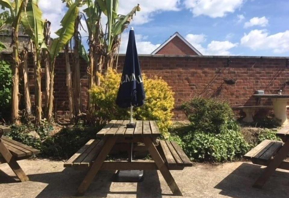 Lord Nelson Hotel Bridport Esterno foto