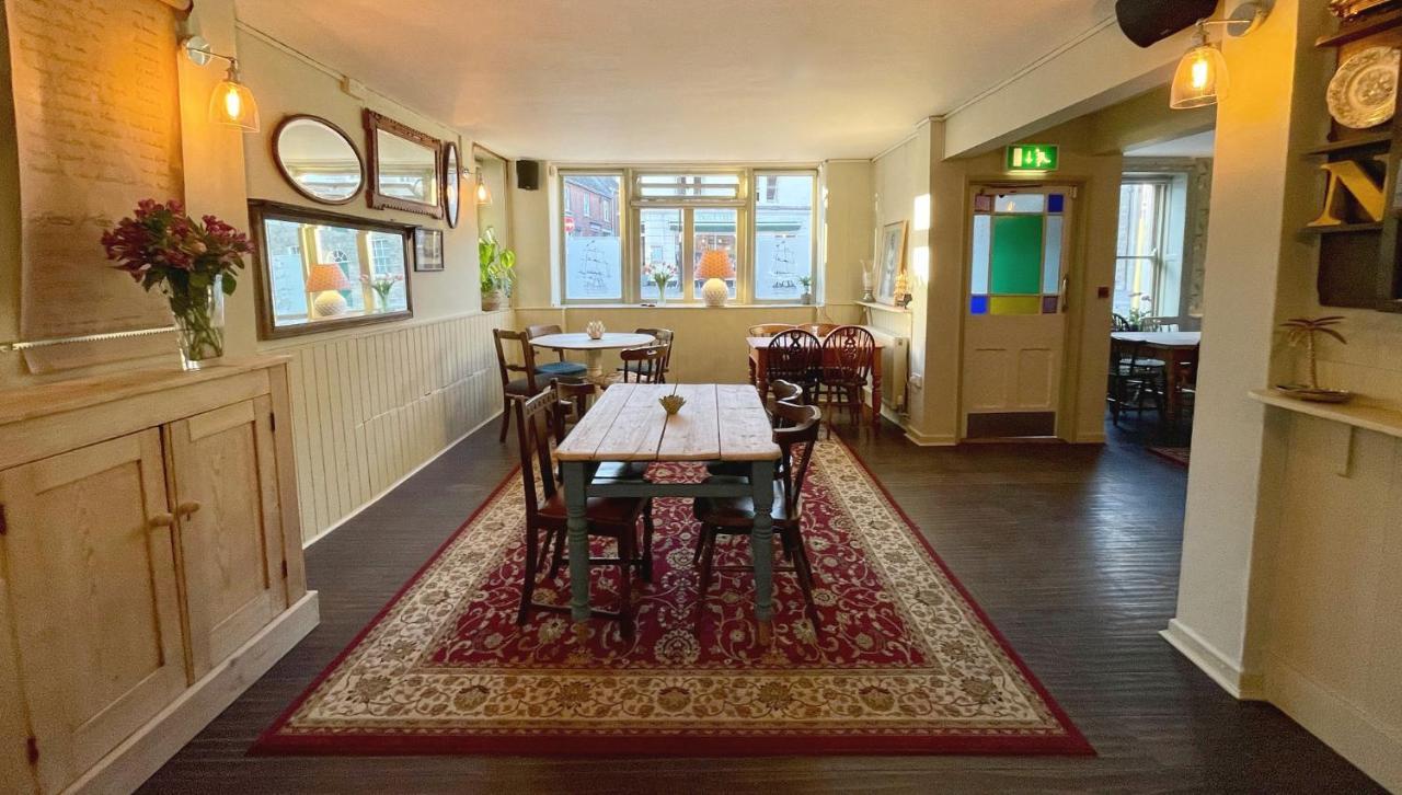 Lord Nelson Hotel Bridport Esterno foto